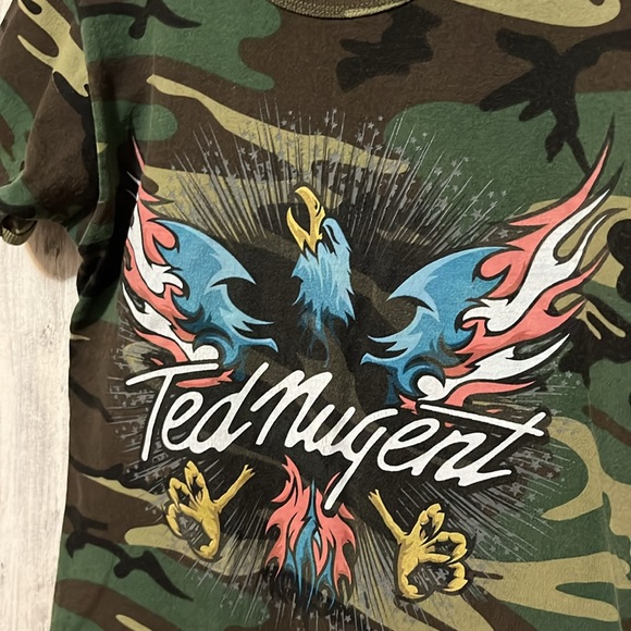 Z3 Vintage camo crop top t-shirt Ted Nugent My baby dolls tee medium med M - Picture 2 of 6